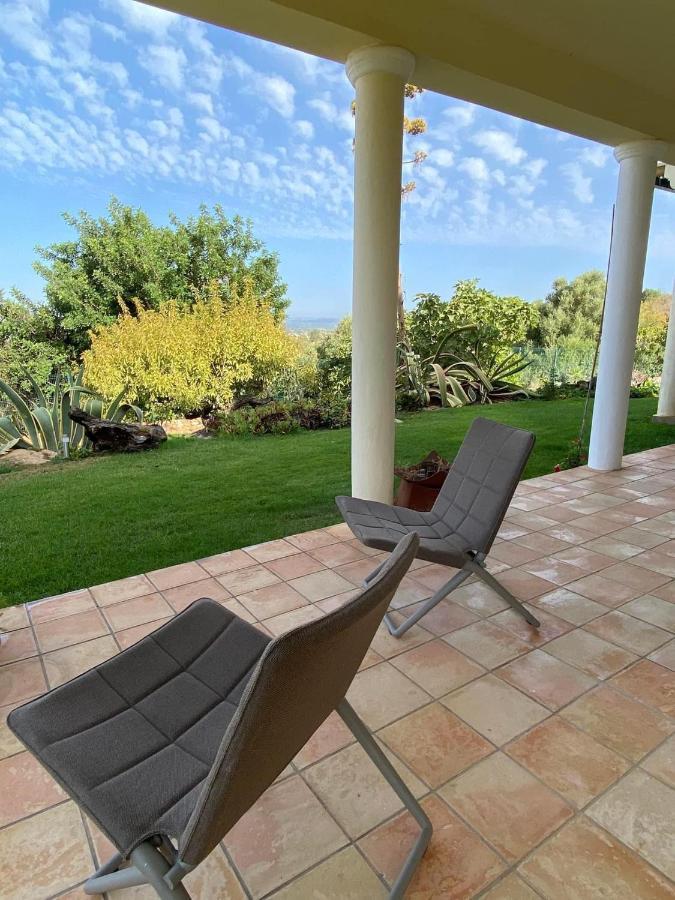 Villa Tranberg Suites Феррейраш Экстерьер фото